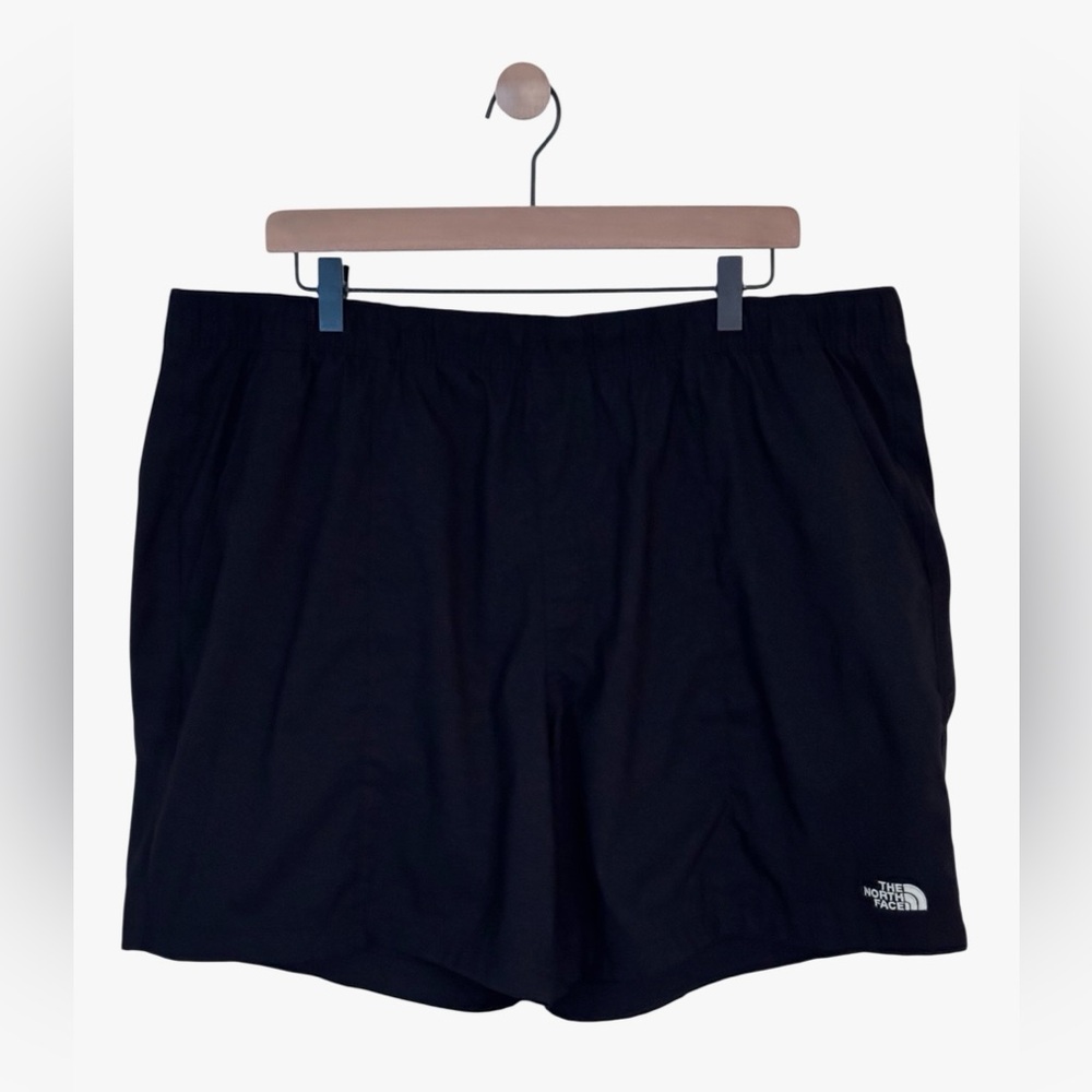 The North Face Mens Black XXL Shorts Athletic Gym